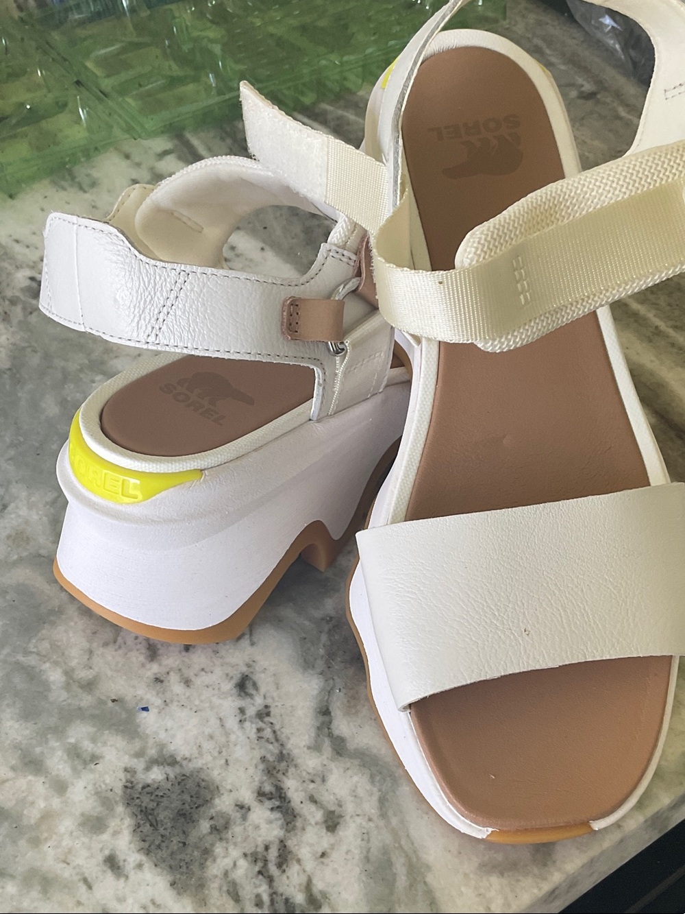NWOT SOREL KINETIC White Platform Sandals with Yellow Heel Accent